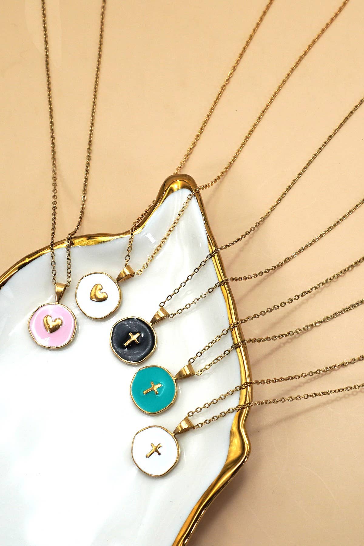 Circle Pendant Necklace