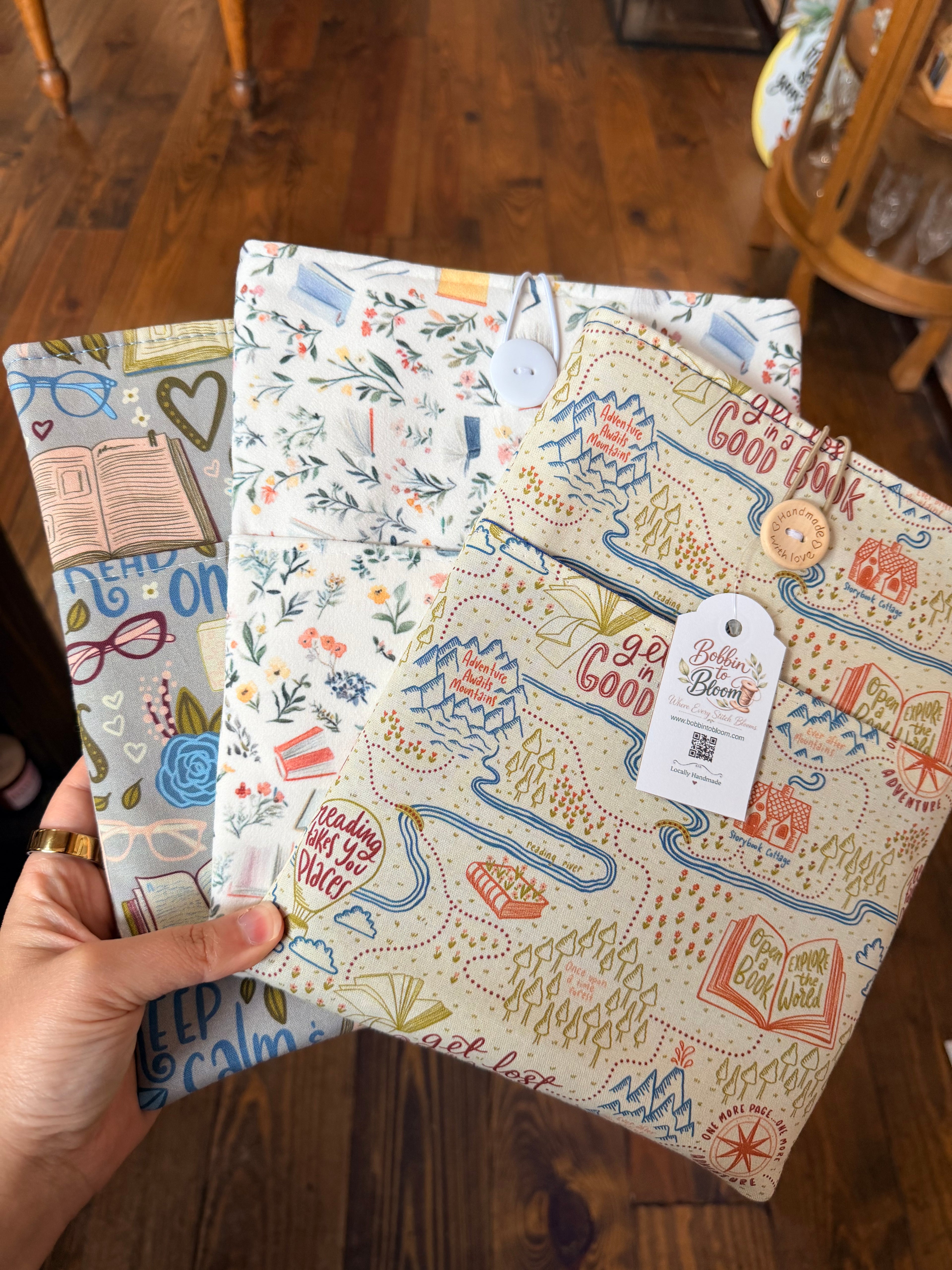 Bobbin to Bloom Book Sleeve - Medium