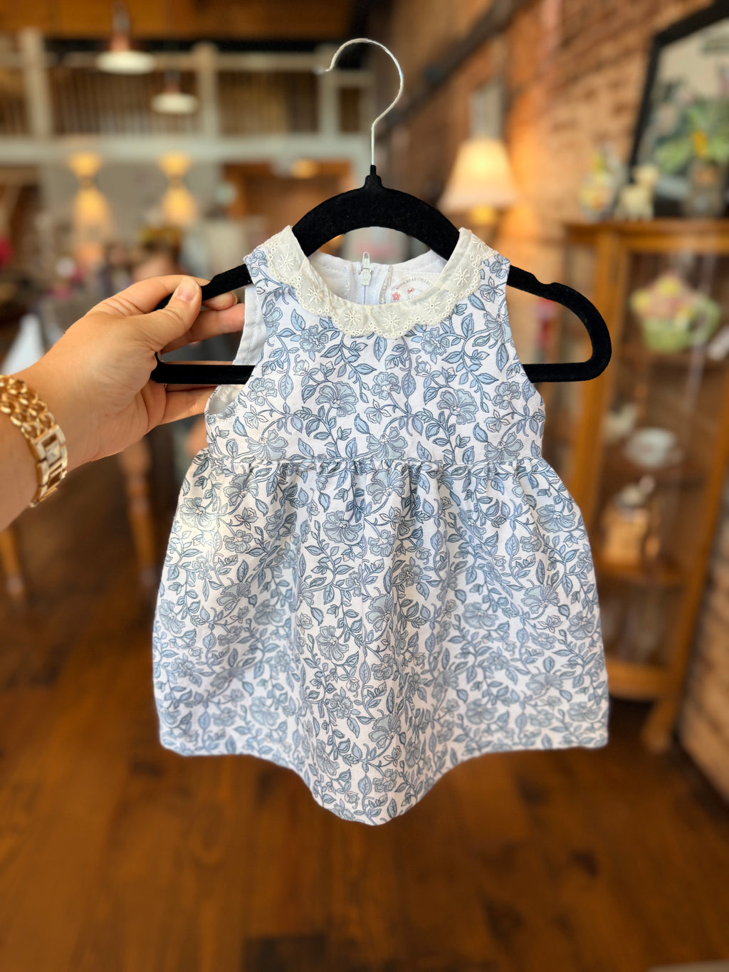 Kenna Lace Sleeveless Dress