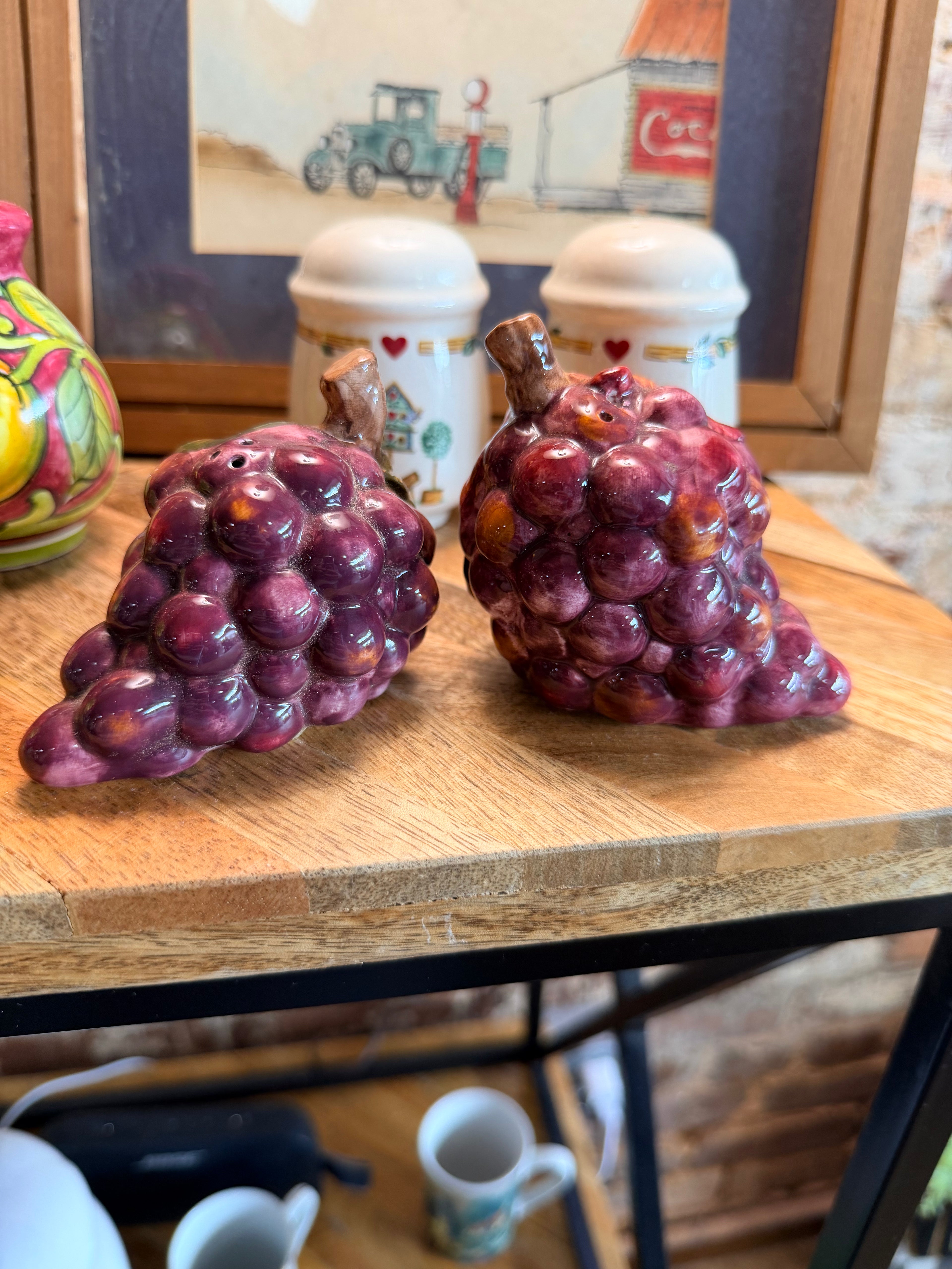 Vintage Grape Cluster Salt & Pepper Shaker Set