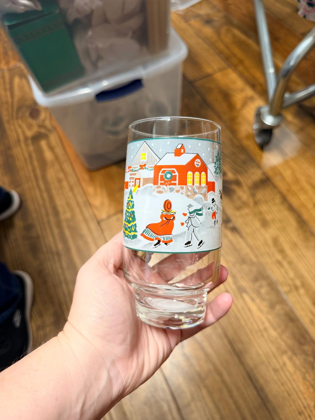 Vintage-Style Christmas Village Drinking Glasses – Set of 2