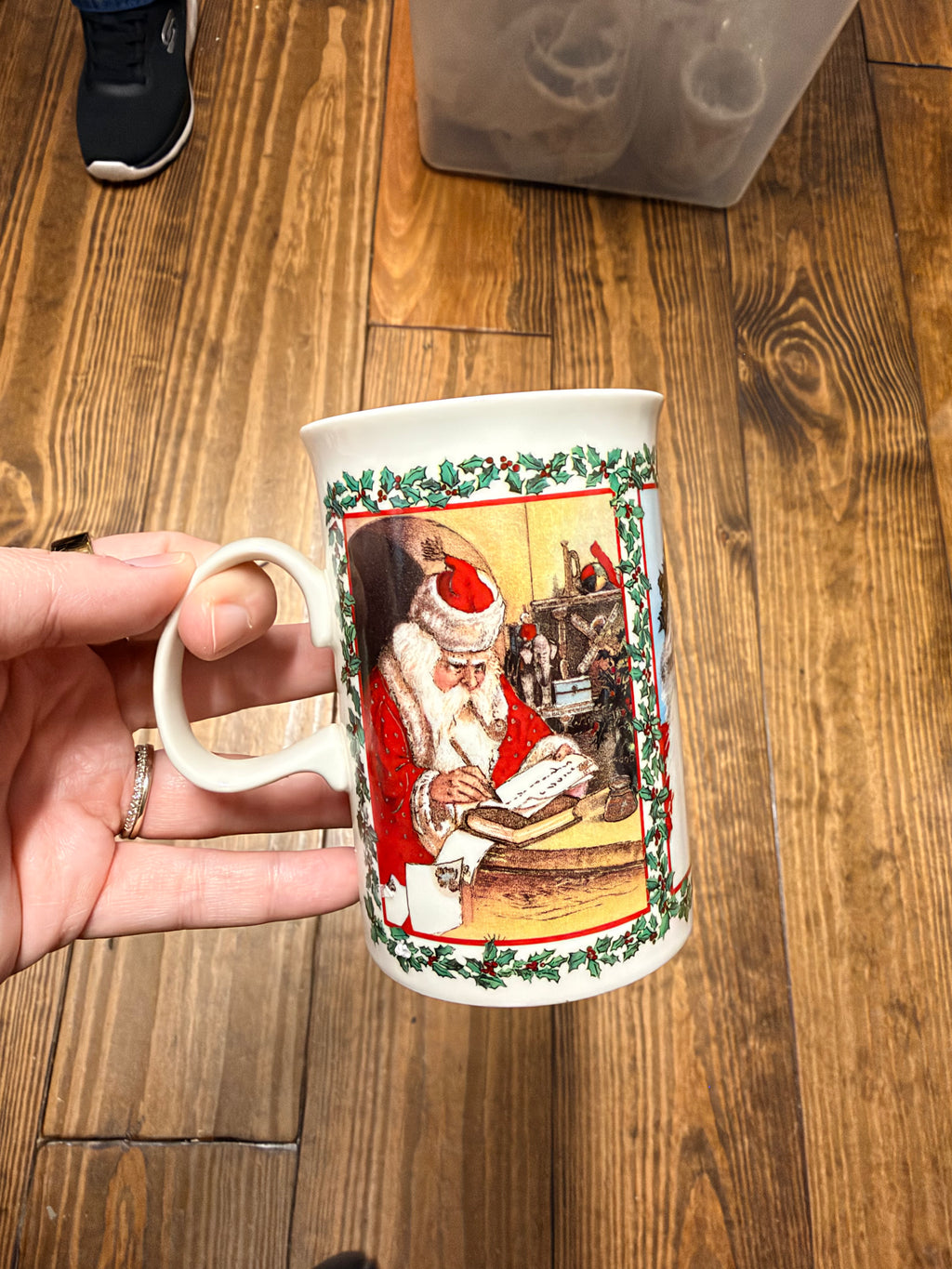 Vintage Dunoon Victorian Santa Christmas Mug