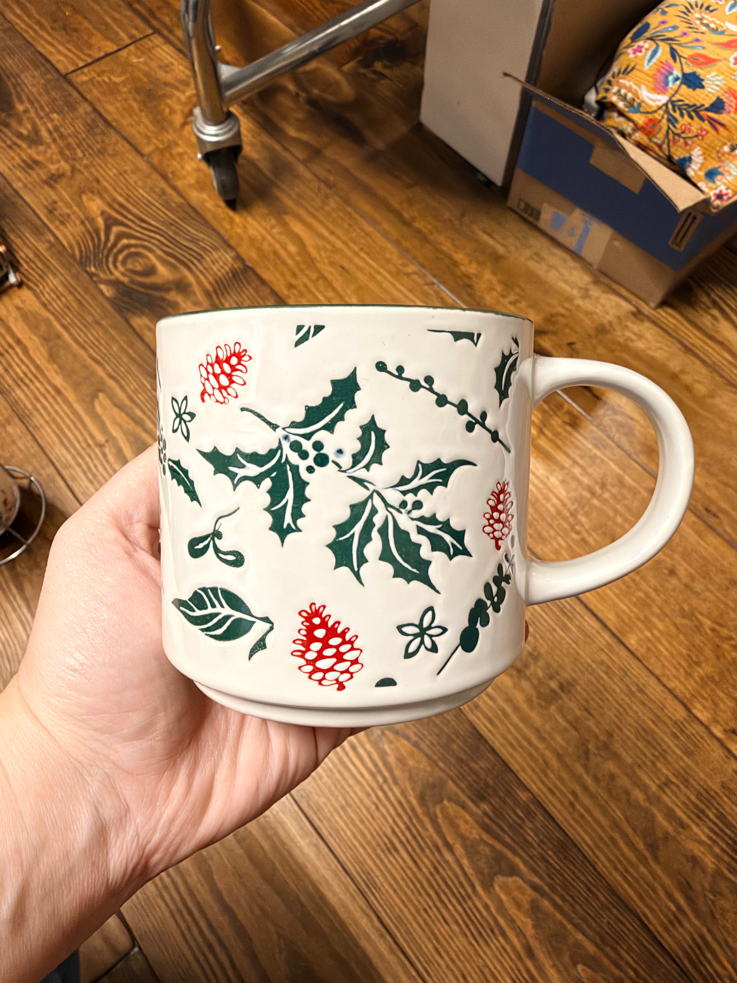 Christmas Pinecone & Holly Mug