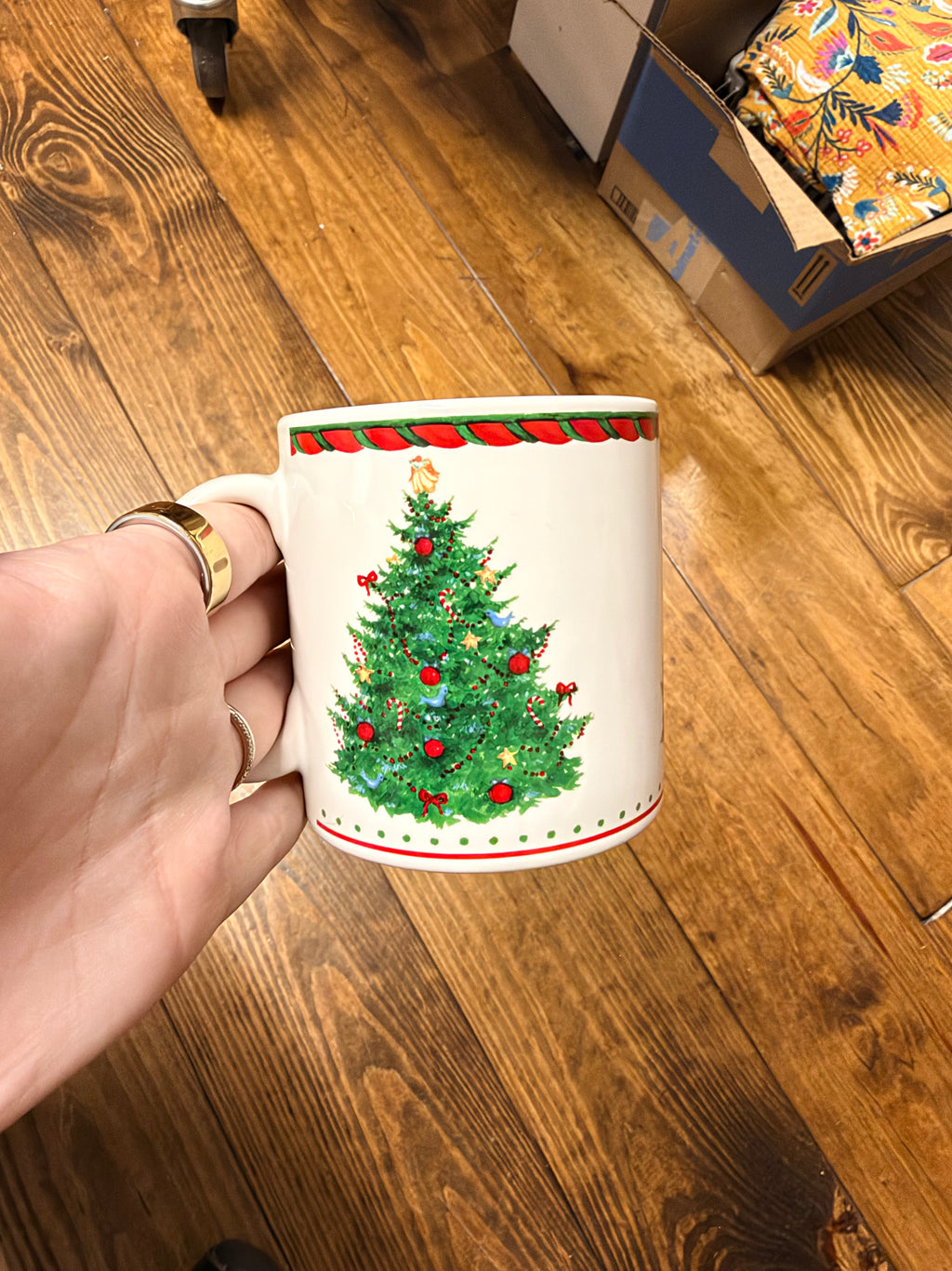Christmas Tree with Rope Trim Mug