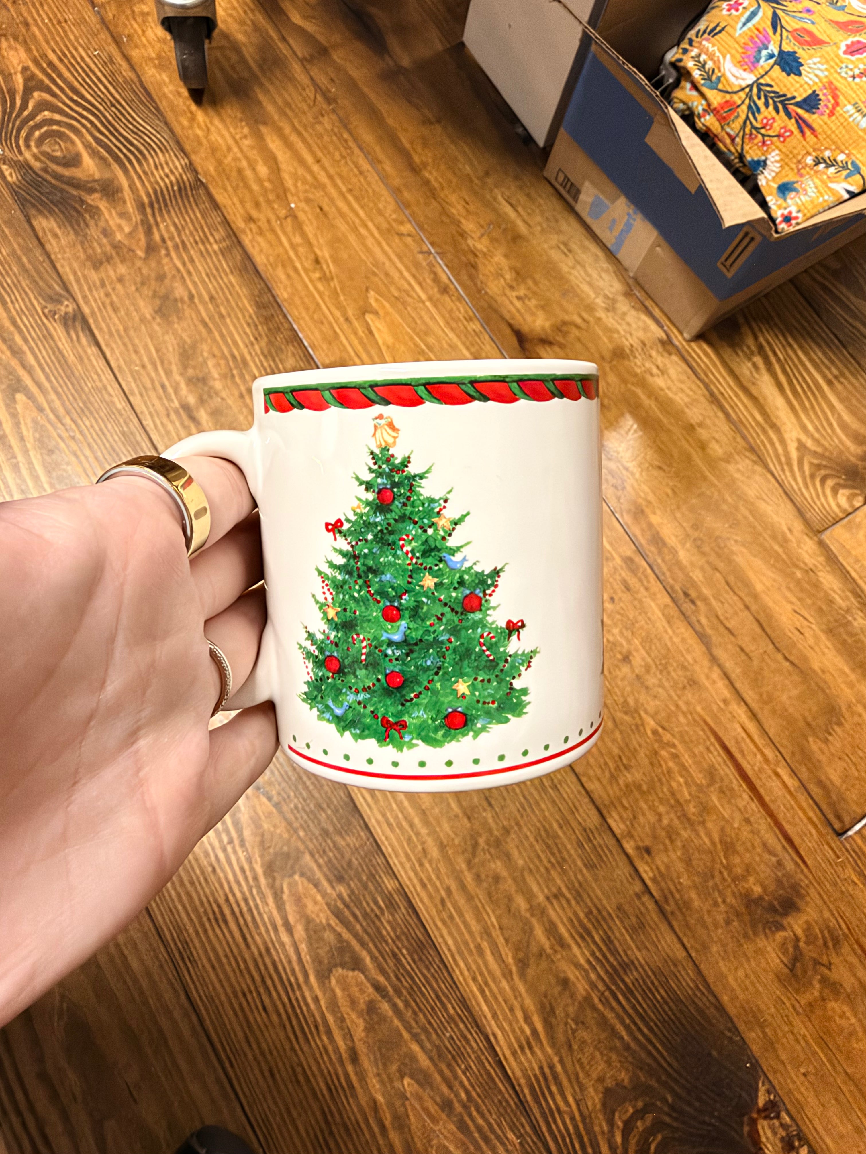 Christmas Tree with Rope Trim Mug