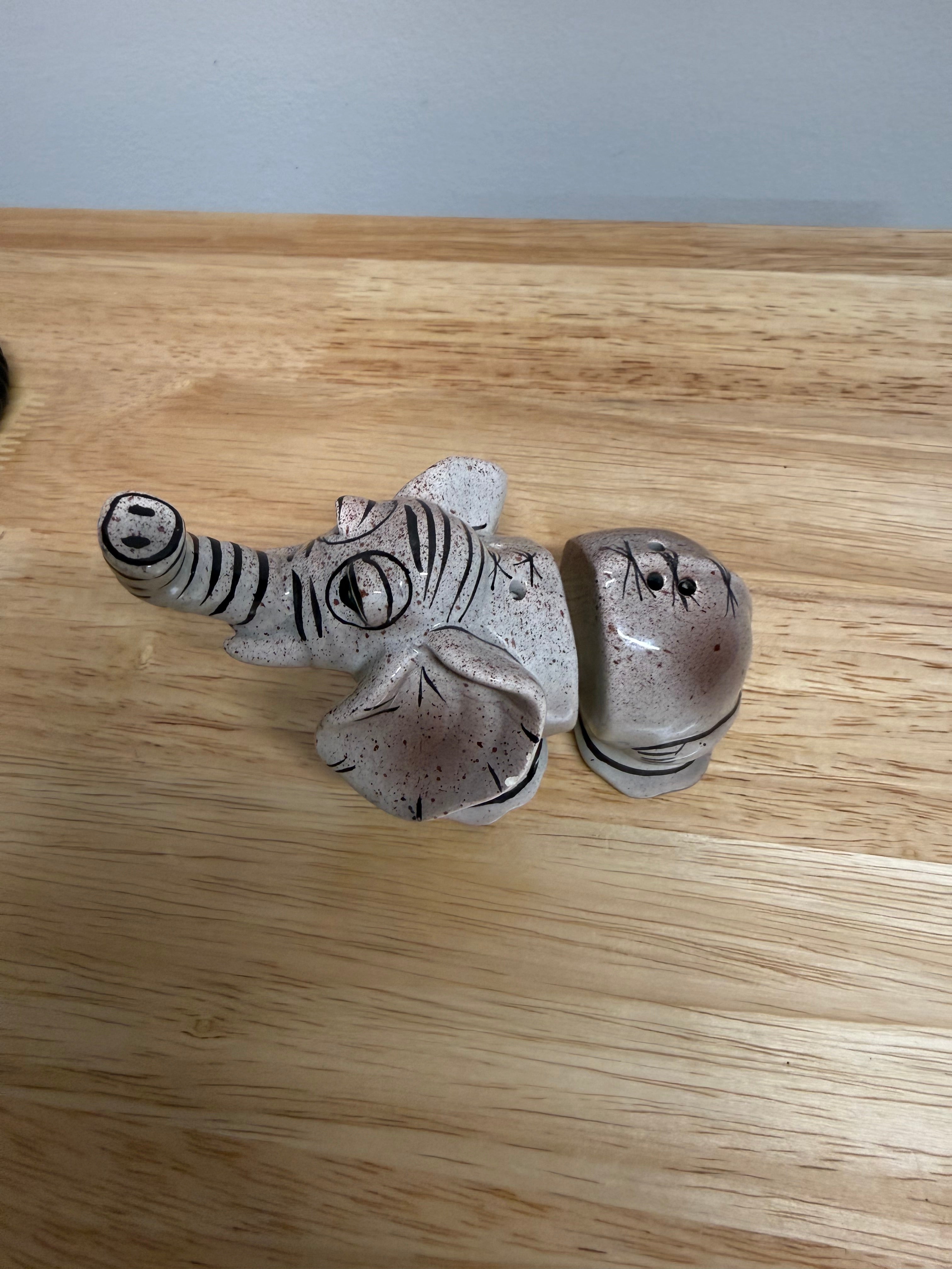 Vintage Elephant Puzzle Salt & Pepper Shaker Set