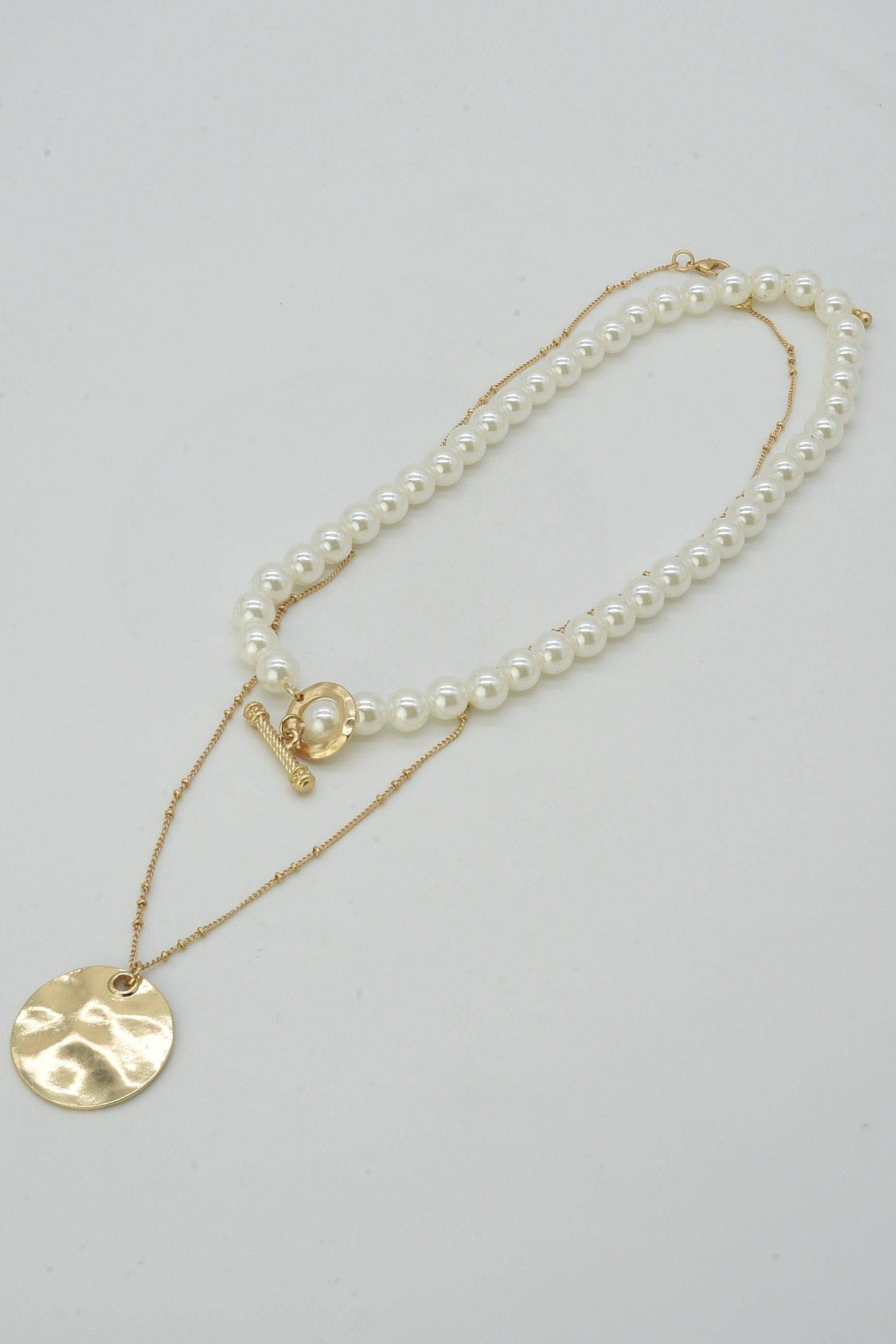 2 Piece Pearl and Round Pendant Necklace